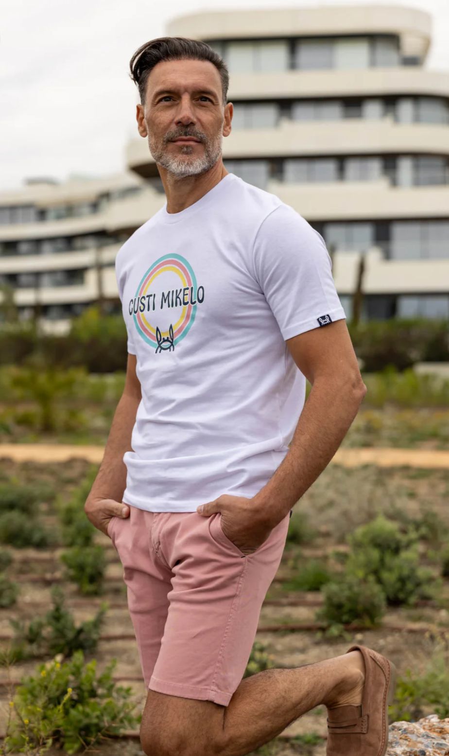 Camiseta hombre Custi Mikelo modelo arcoiris