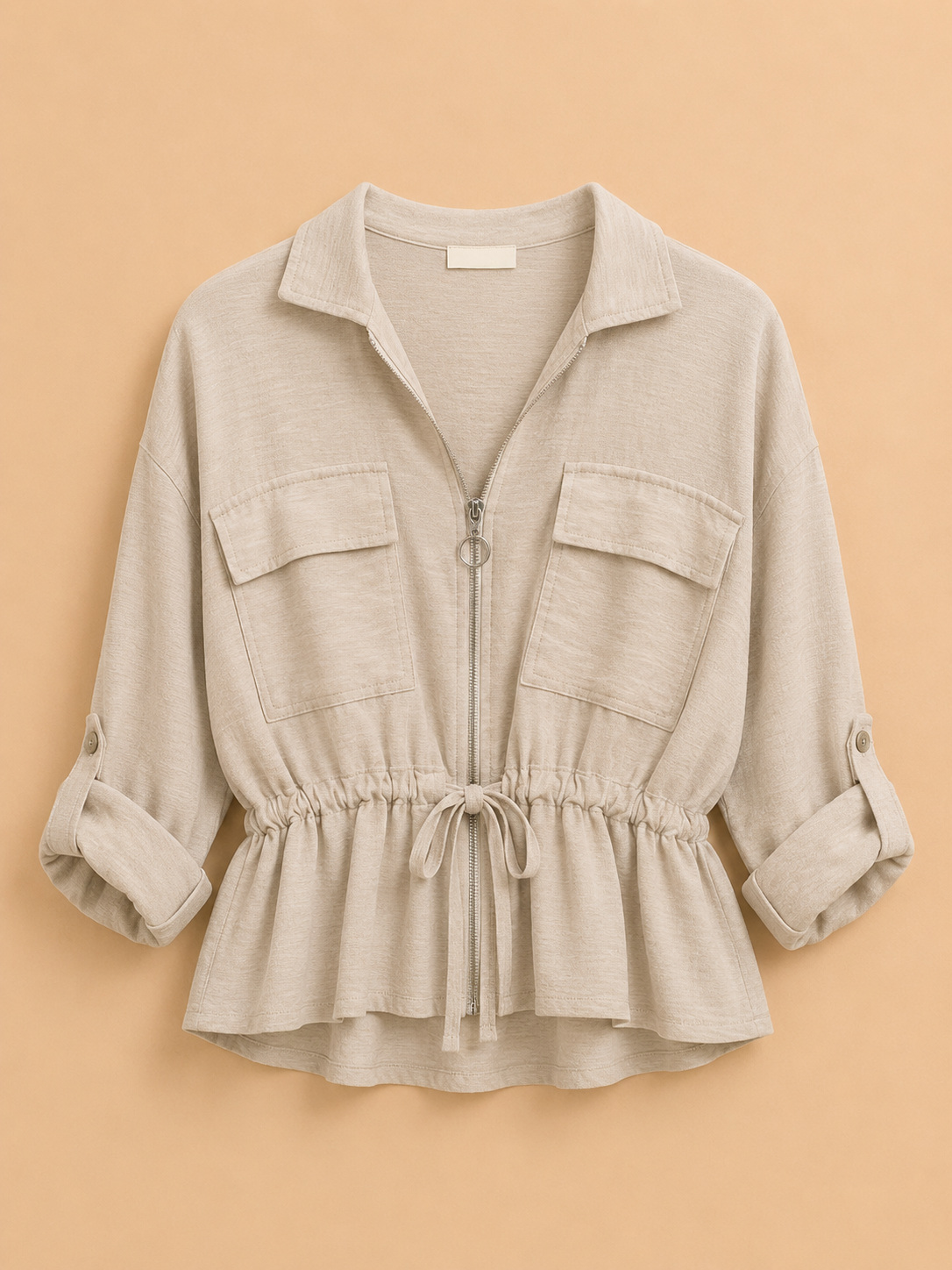 Chaqueta Beige con Cremallera, Bolsillos y Cordón Trapio
