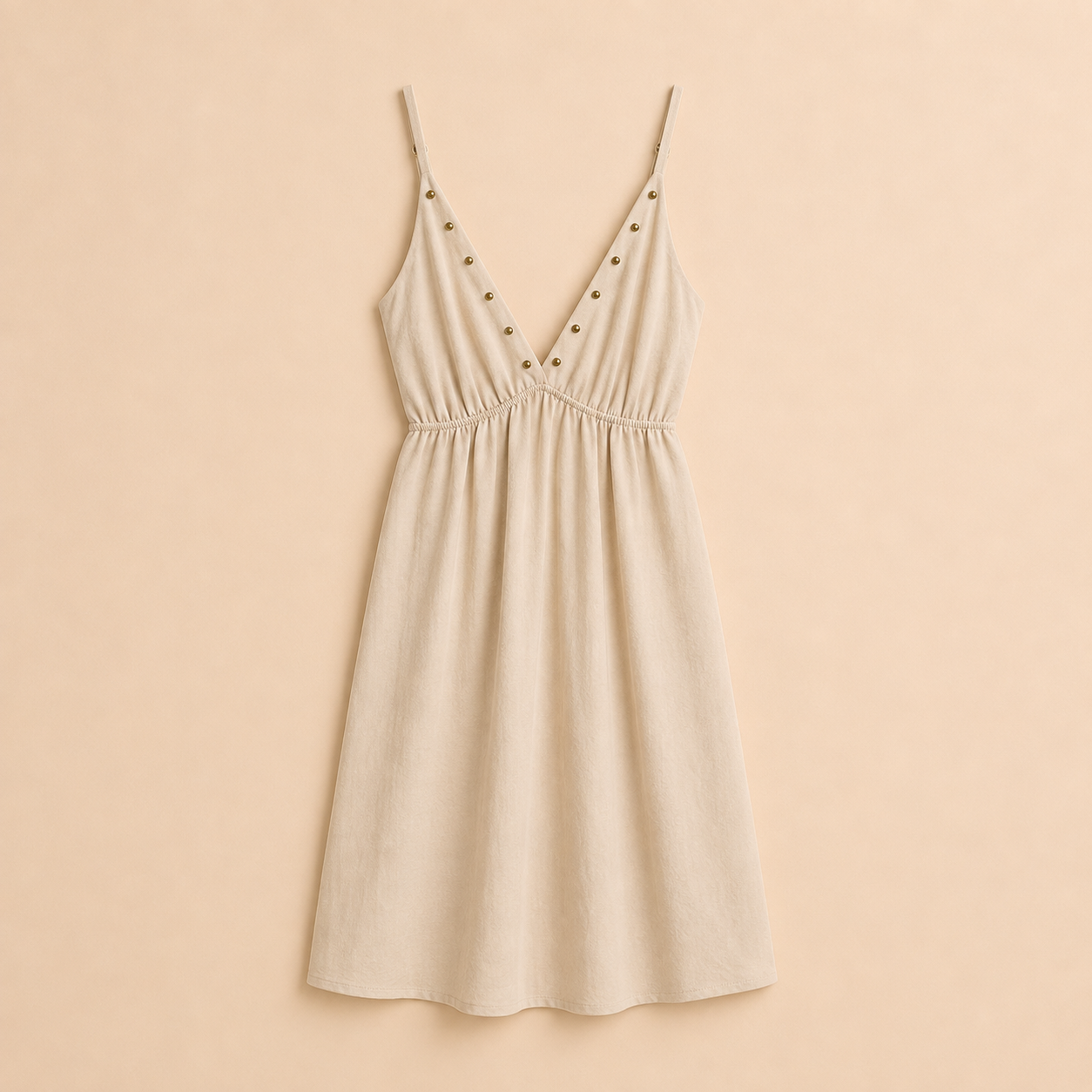 Vestido Beige de Tirantes con Tachuelas Trapio