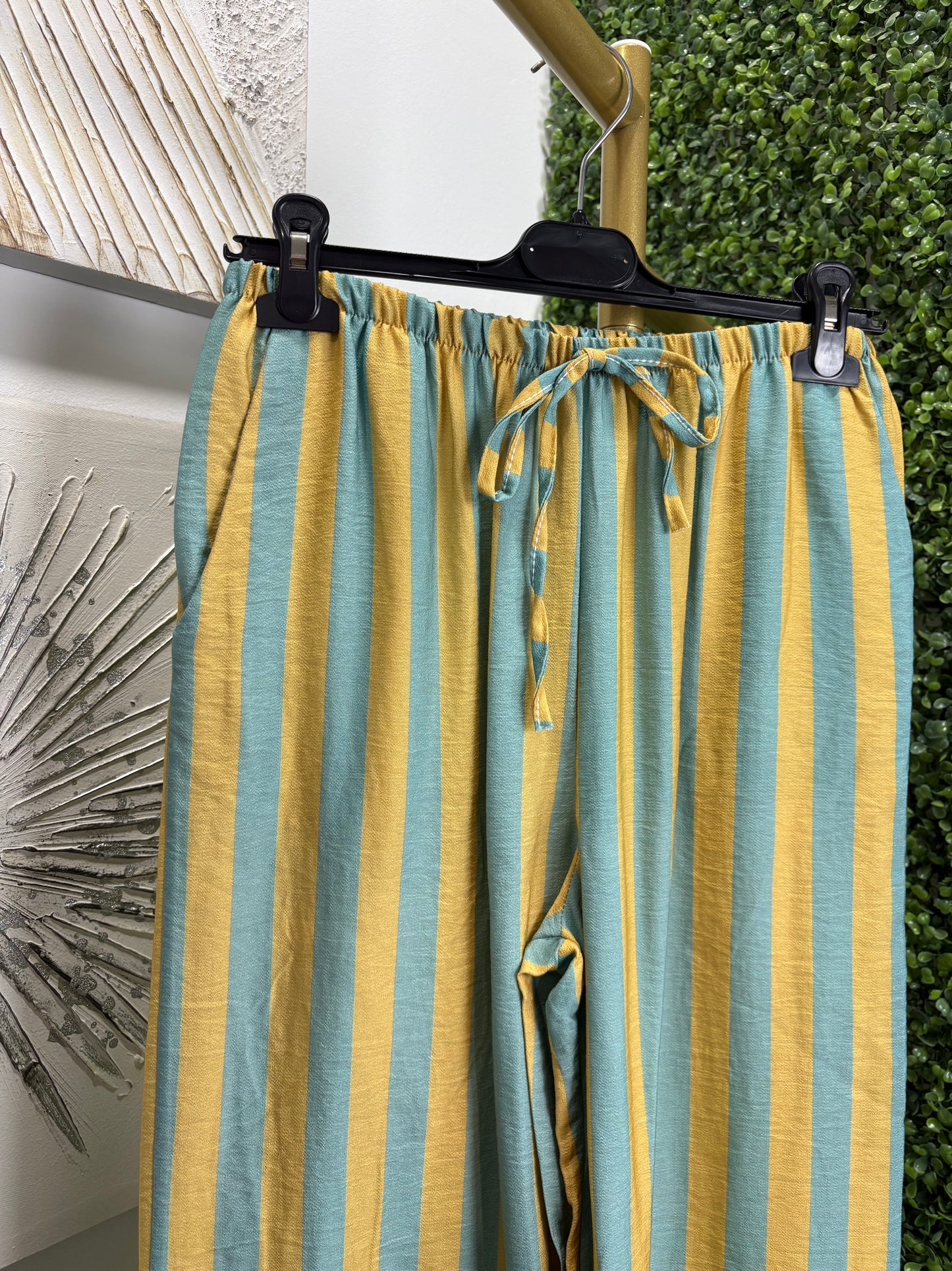 Conjunto Iris amarillo