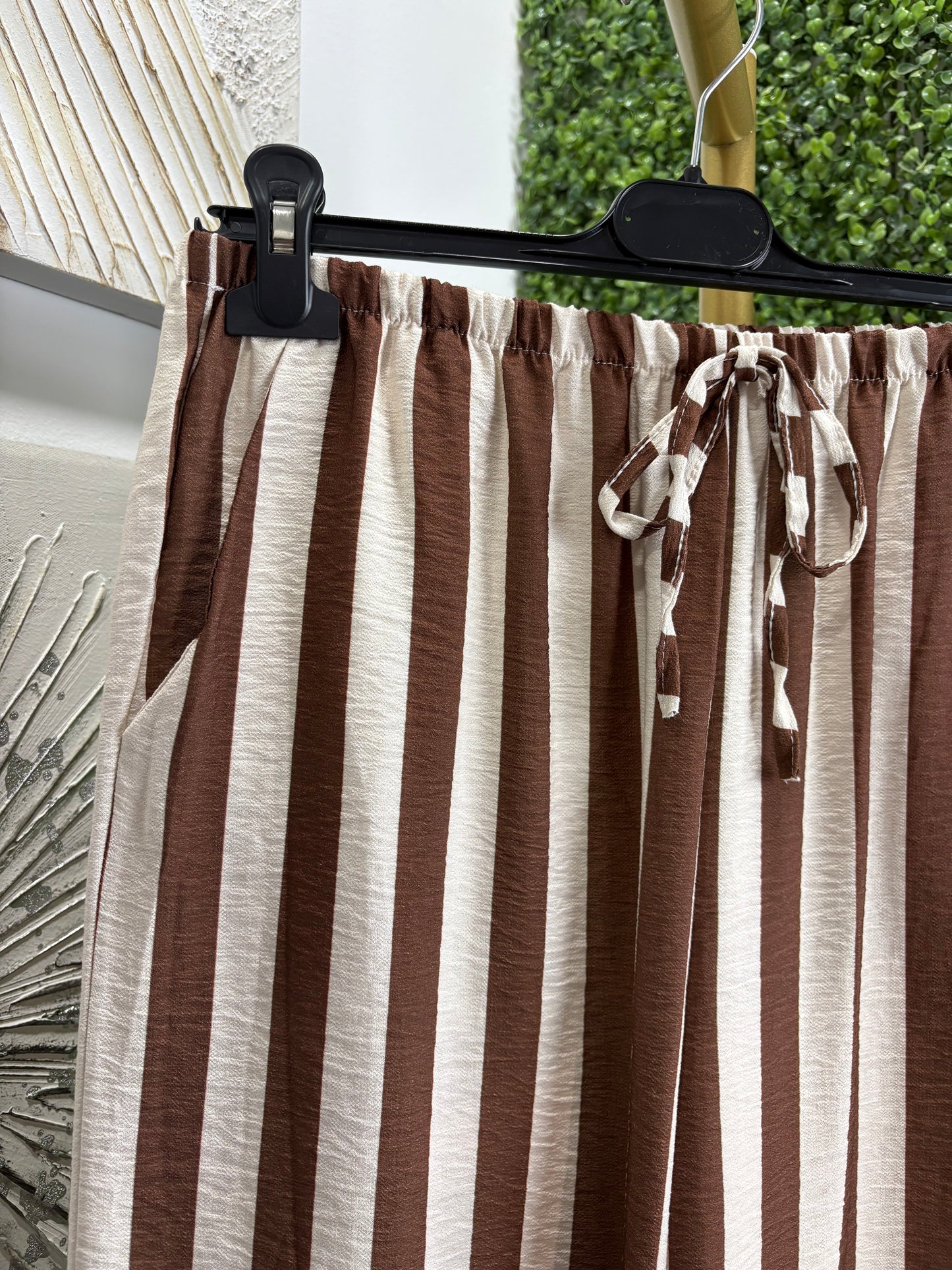 Conjunto Iris marrón chocolate y beig