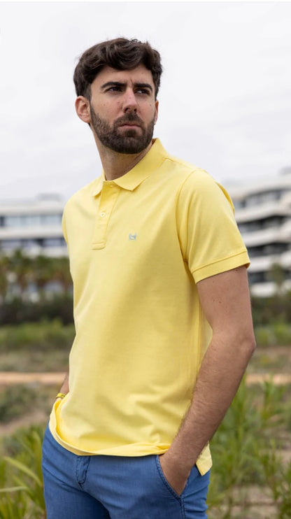 Polo básico Custi Mikelo amarillo 100 % algodón polo hombre