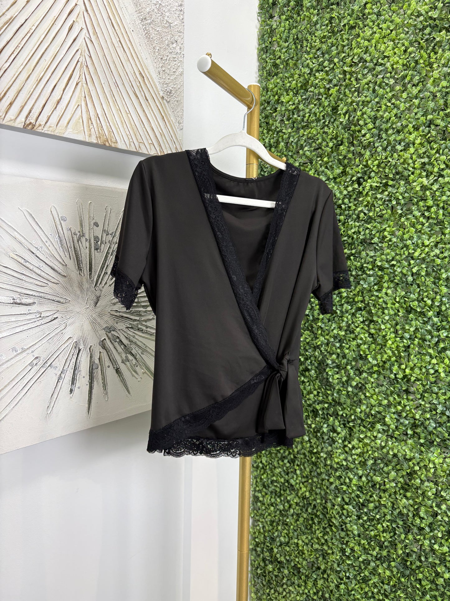 Blusa lencera manga negra