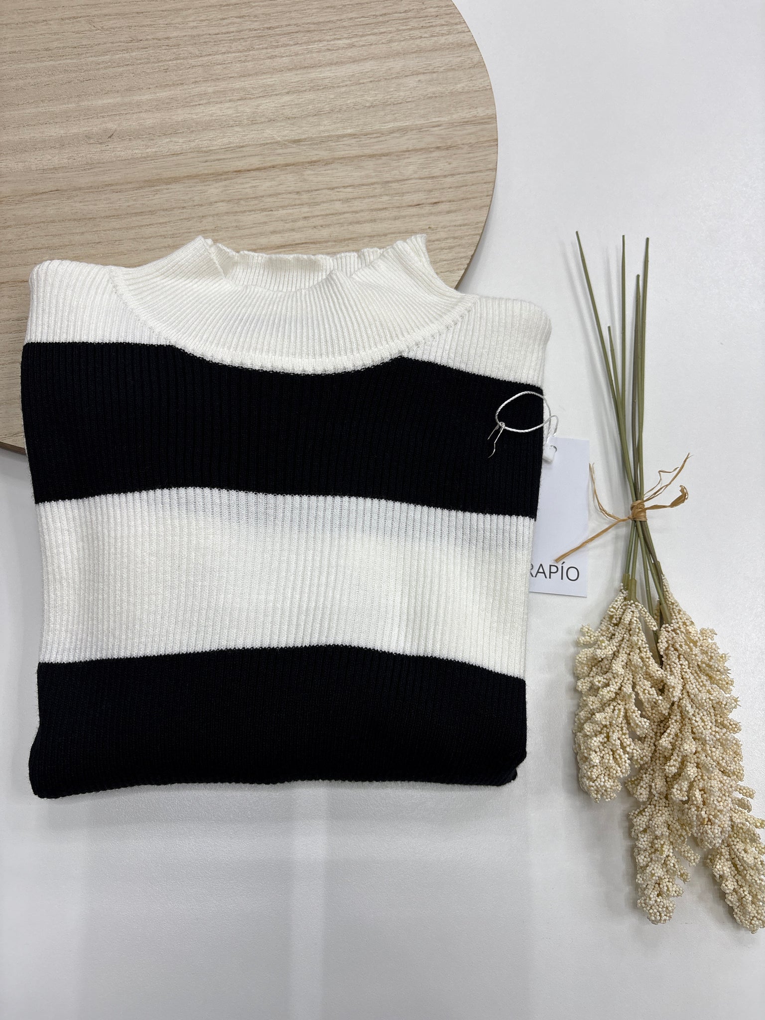 Jersey corto Noir  blanco, de rayas en blanco y negro – Trapío