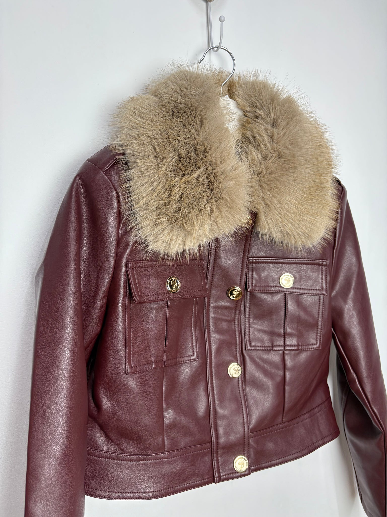 Chaqueta granate pelo