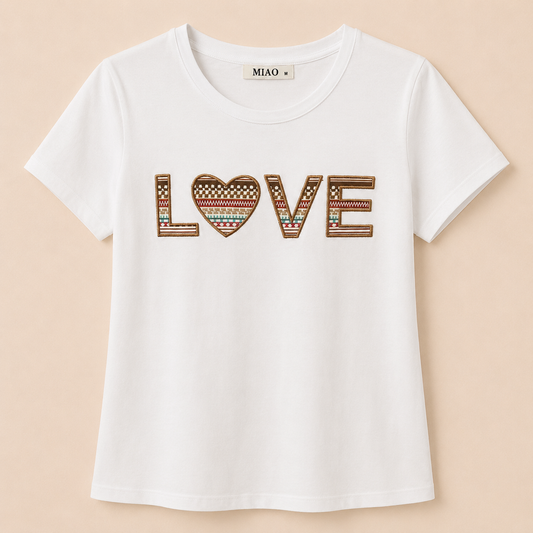 Camiseta LOVE bordada blanca – Trapio