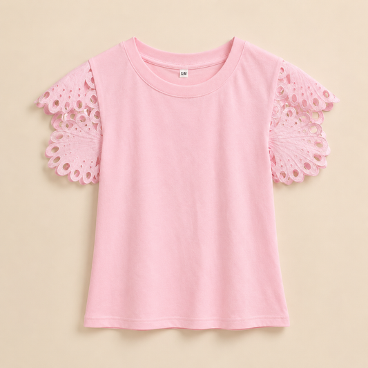 Camiseta rosa con mangas de encaje – Trapio