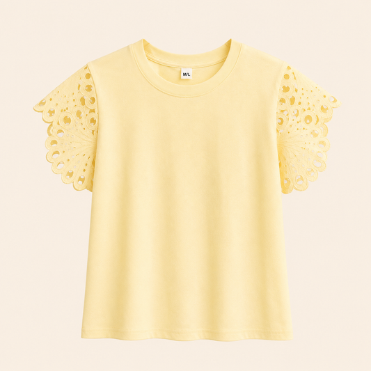 Camiseta amarillo mantequilla con mangas de encaje – Trapio