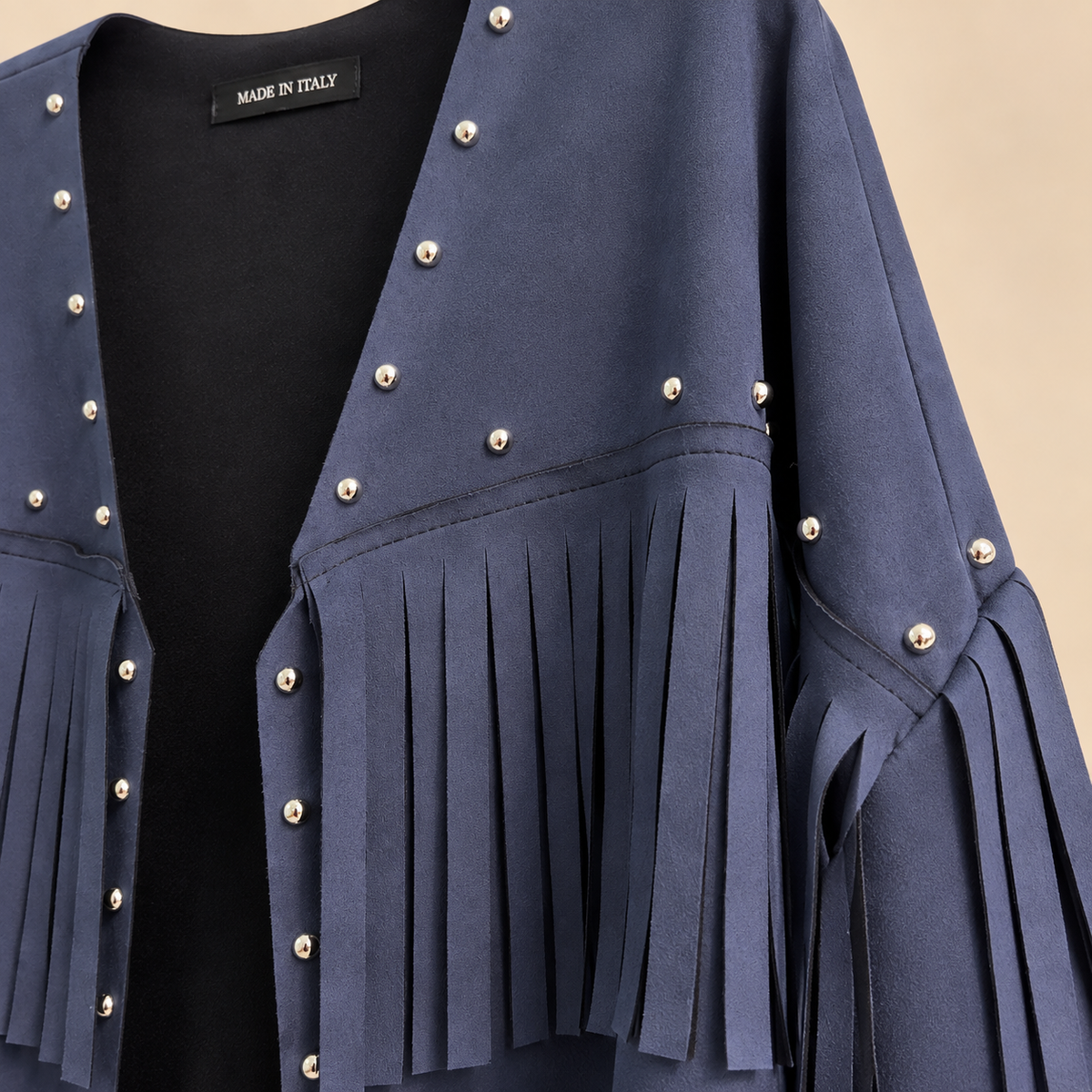 Chaqueta Azul Marino con Flecos y Tachuelas
