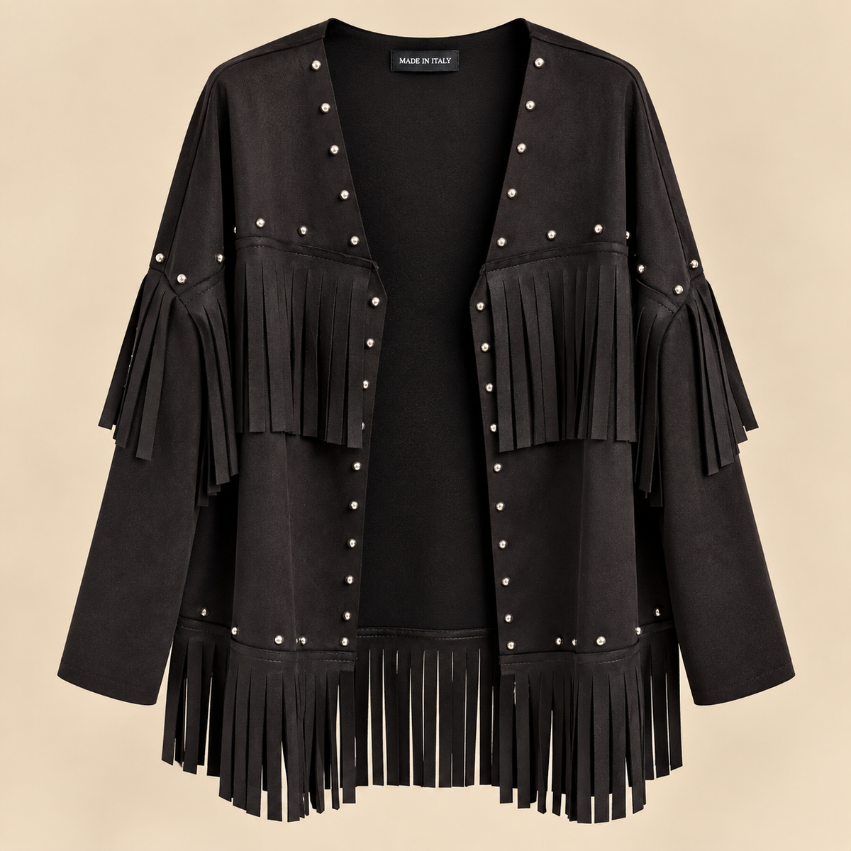 Chaqueta Negra con Flecos y Tachuelas
