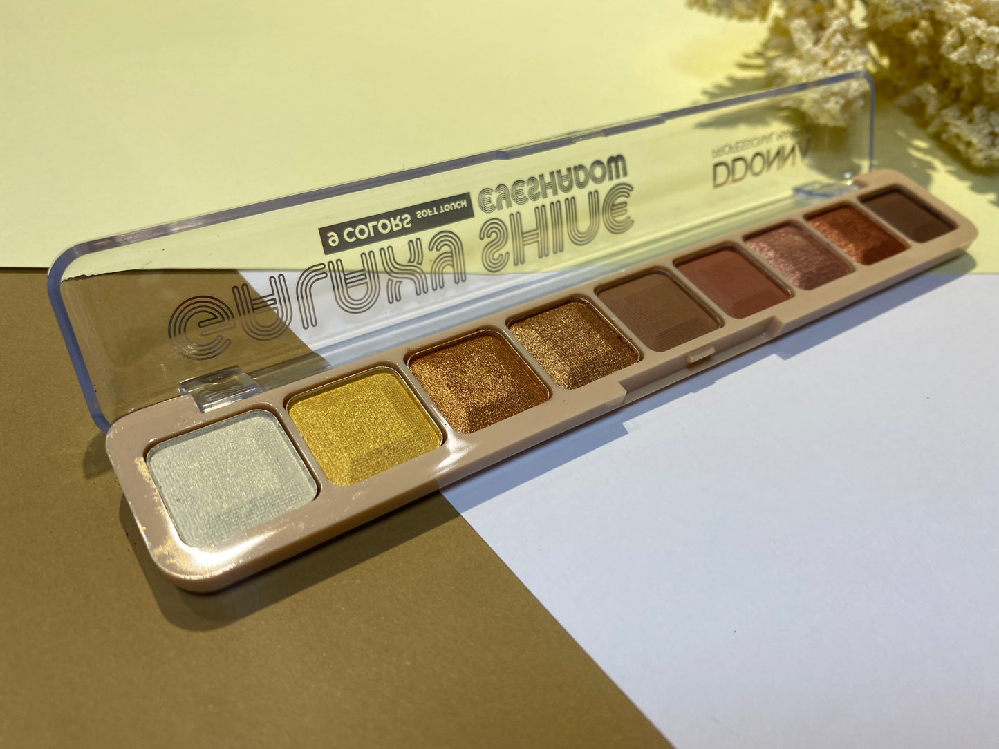 Paleta de sombras de ojos dorada Galaxy Ddonna