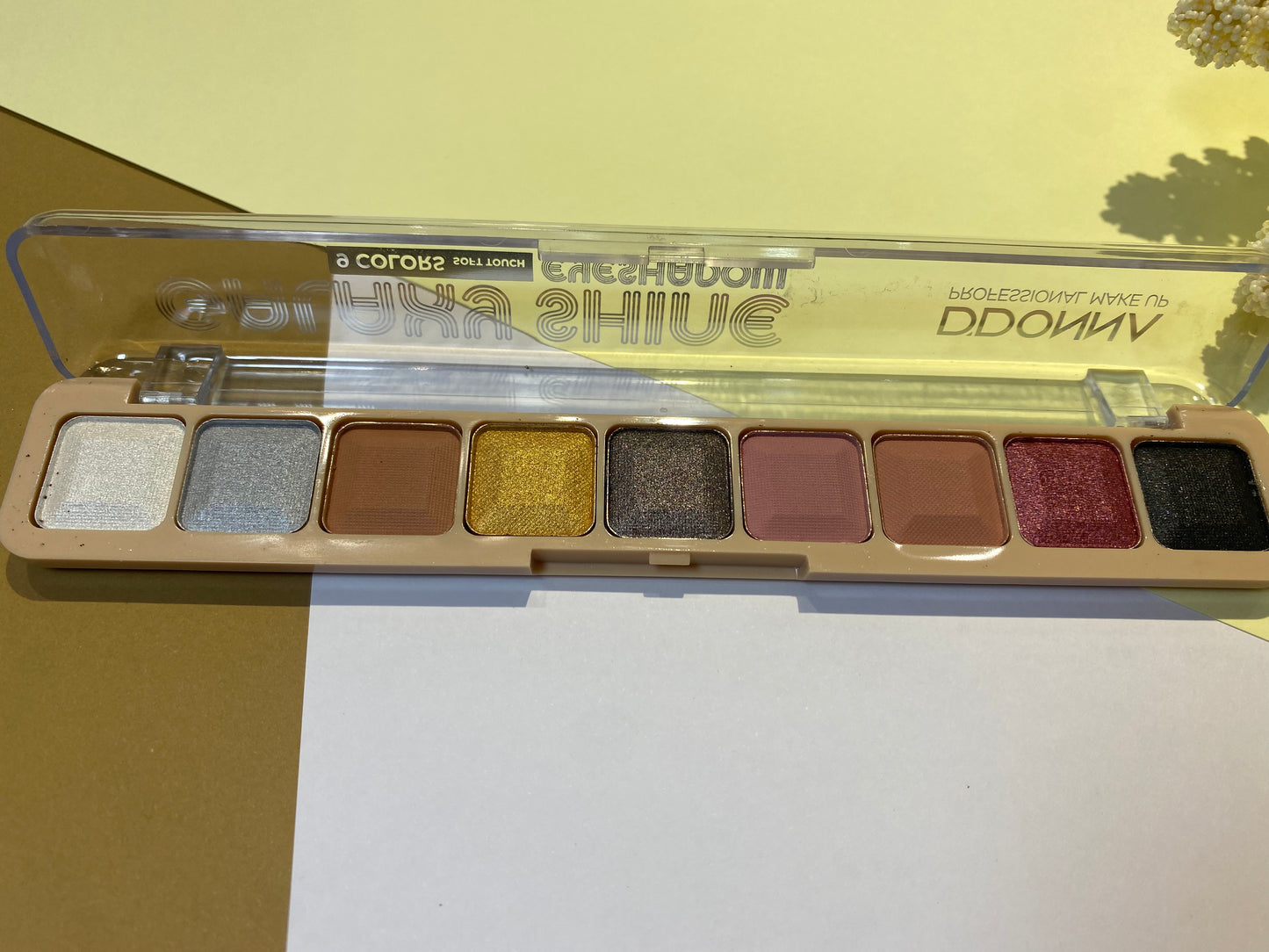 Paleta de sombras de ojos plata Galaxy Ddonna